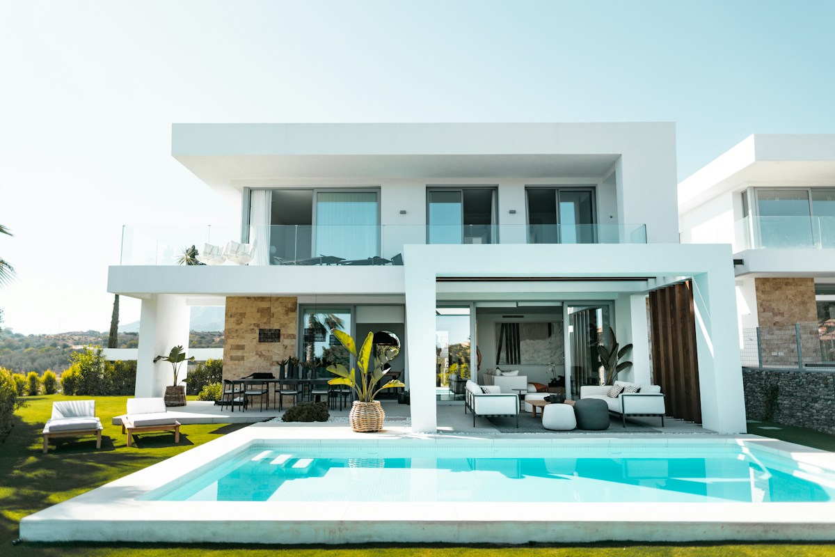 Propriété de prestige contemporaine et architecture d'exception