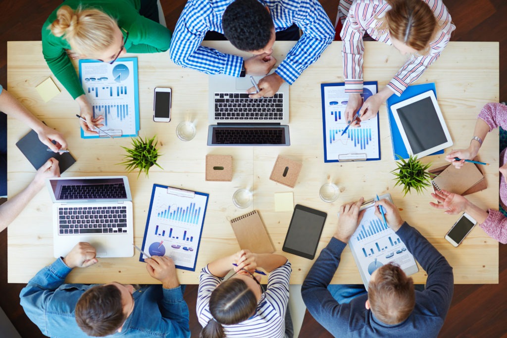 Facebook avec la Workplace permet de travailler en équipe